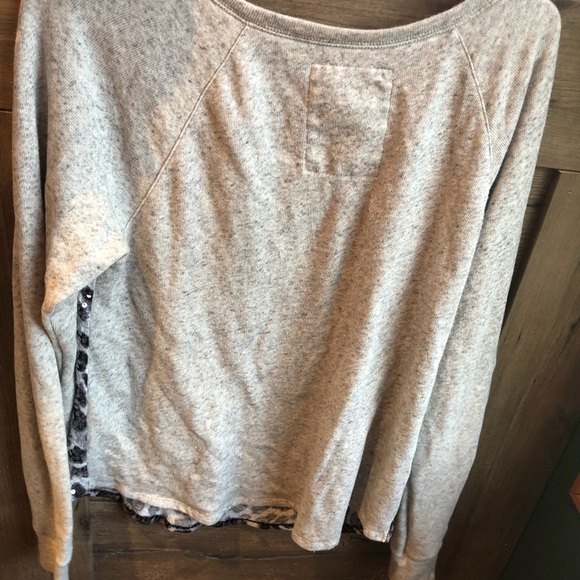 Cheetah Sequin Crew - Picture 2 of 3